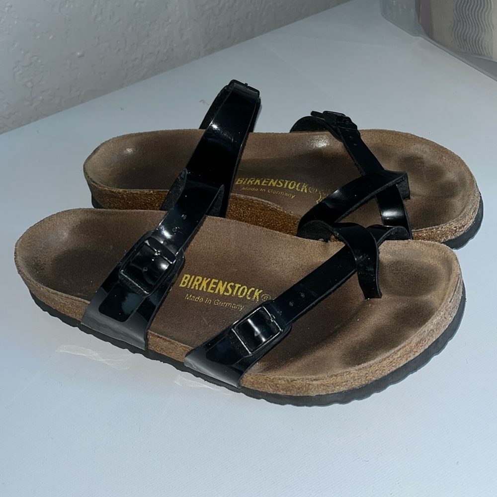 Birkenstock Yara Black Patented Flat Sandals Adjustable Straps 40.